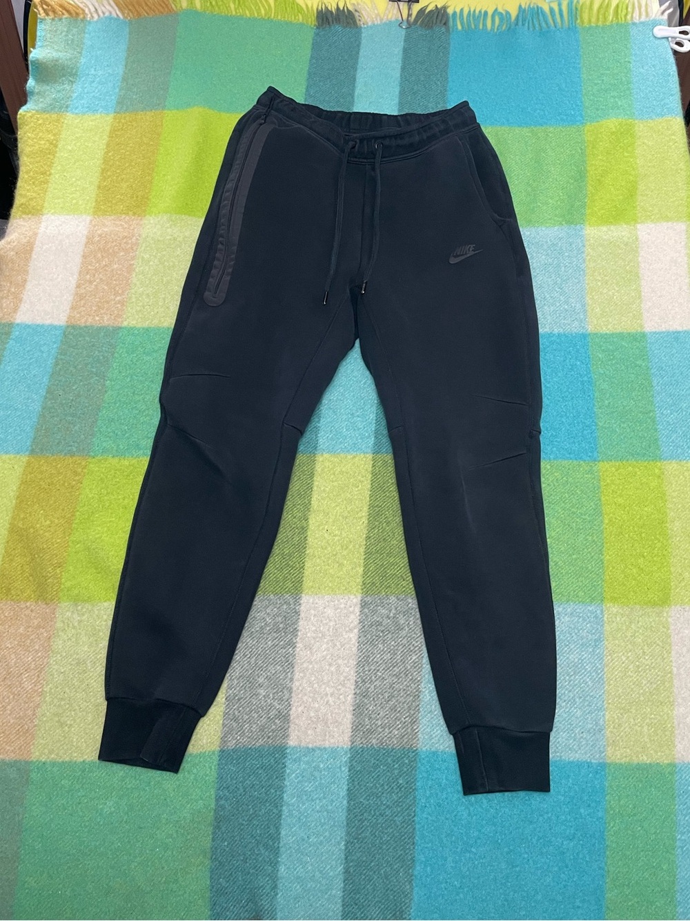 Nike Black Tech Fleece Sweatpants Joggers